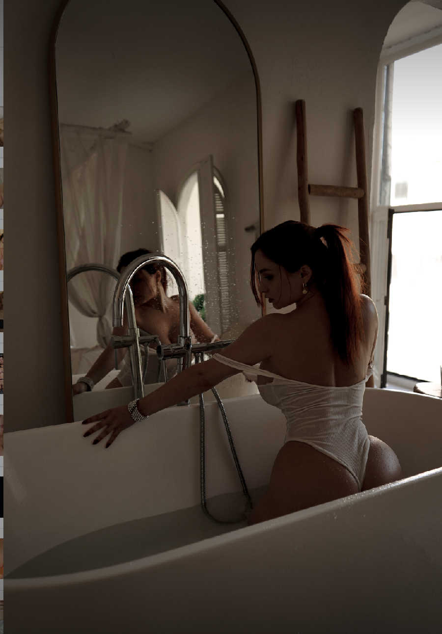 A playful frame from Miranda Faith nude — online in Ahmedabad