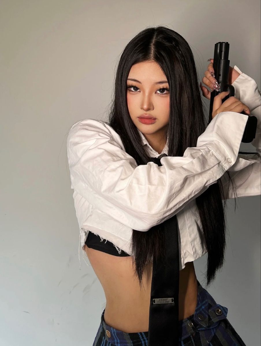 A cozy shot with Sassy girls — straight from Ahmedabad