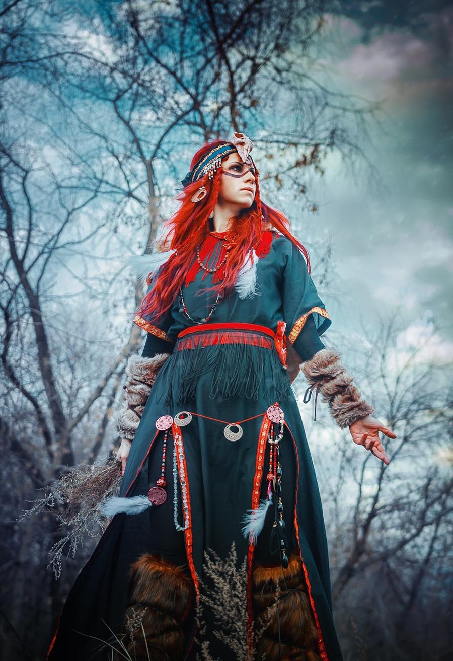 Take a pause and enjoy Girls in Slavic costumes — streaming from Ahmedabad