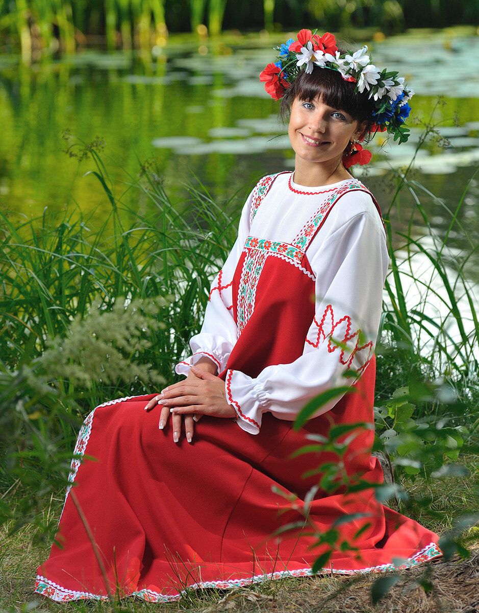 Beautiful girl Girls in Slavic costumes in Ahmedabad